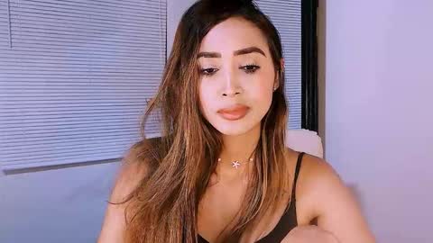 Nycole online show from January 16, 2026, 2:26 am