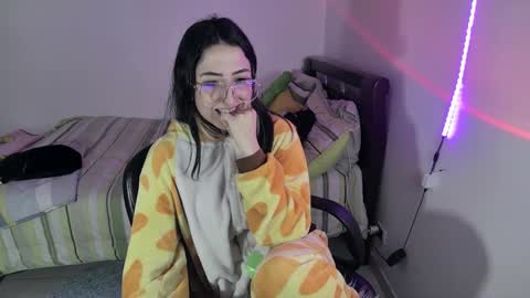 Frida online show from February 24, 2025, 12:59 pm