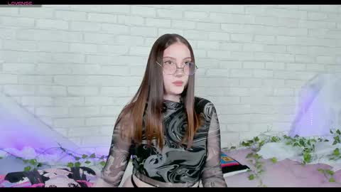 Snapshot of nymphalean chatting on March 1, 2026, 7:05 pm Kat online show from March 1, 2026, 7:05 pm