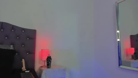   online show from January 25, 2025, 1:30 pm