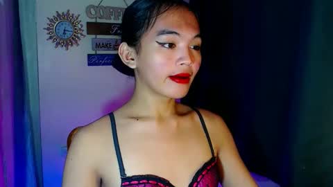 ITS ME NYXIEE online show from December 17, 2025, 2:12 pm