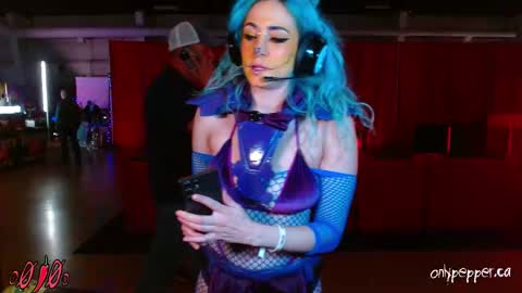 Snapshot of o0pepper0o chatting on October 18, 2025, 5:35 pm Pepper online show from October 18, 2025, 5:35 pm