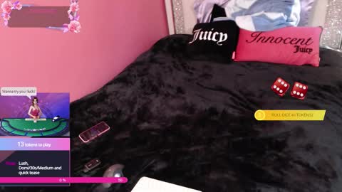 Snapshot of obsidian_playmate chatting on October 1, 2025, 6:36 pm Obsidian playmate online show from October 1, 2025, 6:36 pm