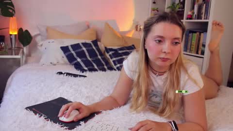 Snapshot of oceaneyesbb chatting on September 11, 2025, 7:19 am Ellen- online show from September 11, 2025, 7:19 am