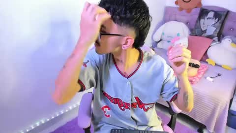 Cris online show from April 25, 2026, 3:42 am