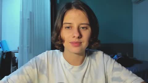 Evie online show from January 2, 2025, 1:51 pm