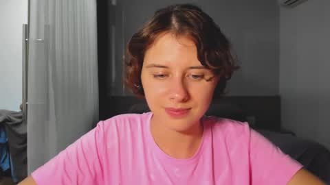 Evie online show from February 21, 2025, 3:21 pm