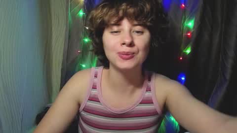 Evie online show from September 15, 2025, 3:56 pm