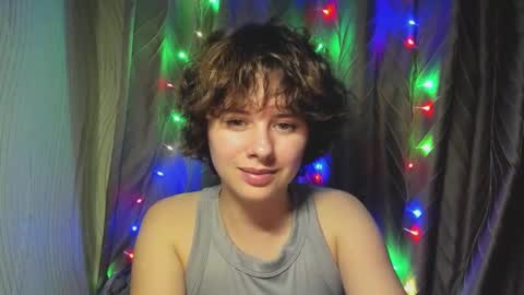 Evie online show from September 16, 2025, 3:13 pm