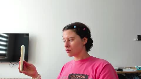 Evie online show from March 22, 2026, 2:48 am