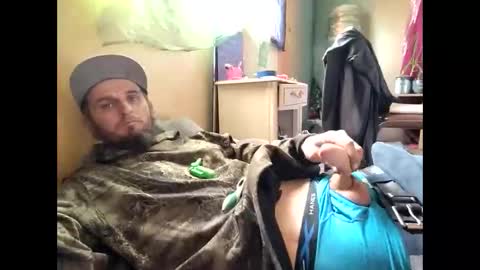 oddjuggla online show from November 18, 2025, 6:45 pm