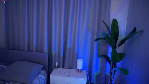 Thea online show from October 17, 2025, 7:49 pm