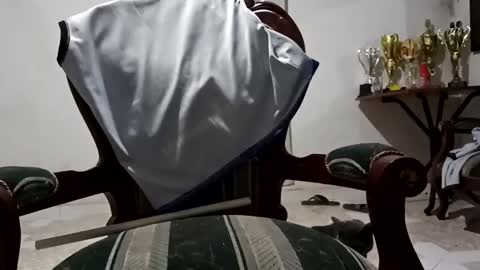 Snapshot of ofeverything08 chatting on February 22, 2025, 6:50 am ofeverything08 online show from February 22, 2025, 6:50 am