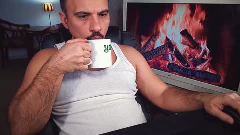 officeman7 online show from January 25, 2025, 3:20 pm