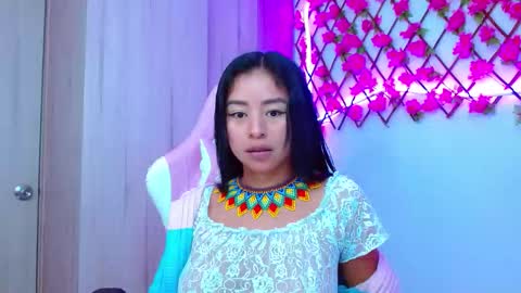 Snapshot of oficialraquel chatting on October 1, 2025, 1:50 pm Raquel online show from October 1, 2025, 1:50 pm