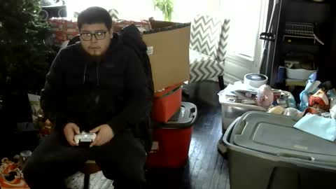 Snapshot of oflores77 chatting on December 17, 2025, 2:45 pm oscar flores online show from December 17, 2025, 2:45 pm