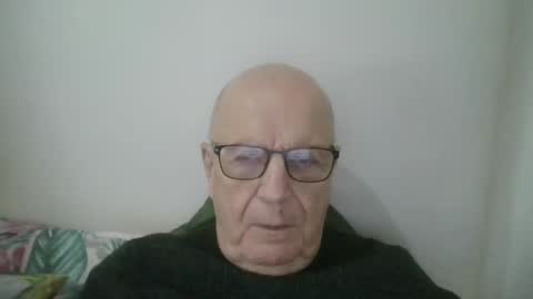 Snapshot of oggi95 chatting on January 15, 2025, 12:58 pm oggi95 online show from January 15, 2025, 12:58 pm