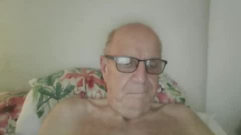 Snapshot of oggi95 chatting on September 26, 2025, 6:17 am oggi95 online show from September 26, 2025, 6:17 am