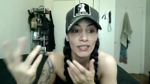 Lit en Cama online show from September 30, 2025, 6:46 pm