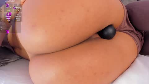 Holly online show from February 4, 2025, 11:16 pm