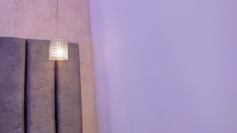 Holly online show from March 7, 2025, 1:53 am