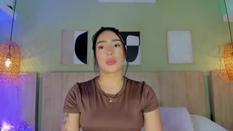 Holly online show from December 22, 2025, 11:18 am