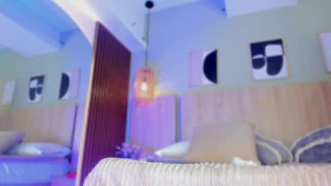 Holly online show from January 9, 2026, 11:35 am