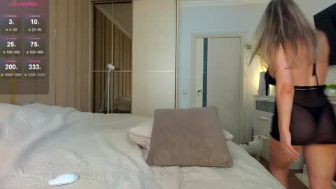 Julie online show from September 18, 2025, 6:26 am