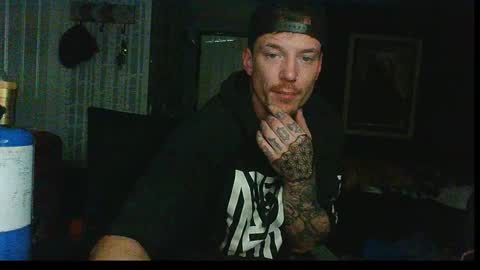 who dares  toss me some  tips lets have fun online show from November 28, 2025, 2:47 am