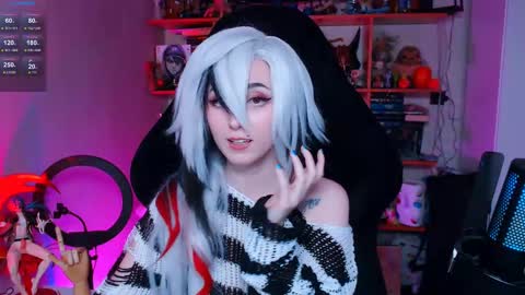 Clementine  Clem  online show from December 11, 2024, 10:36 am