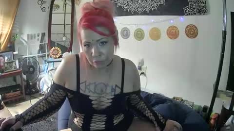 Snapshot of ohighohcpl chatting on April 12, 2026, 6:18 am ohighohcpl online show from April 12, 2026, 6:18 am