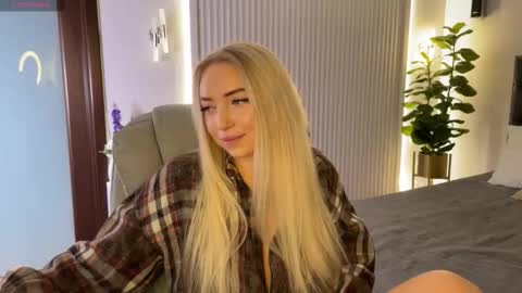 Emma online show from November 19, 2025, 1:16 am