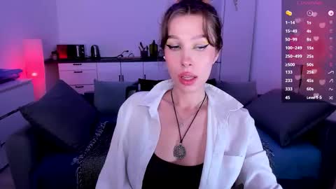 Snapshot of ohmymiami_ chatting on October 9, 2025, 9:46 pm Light online show from October 9, 2025, 9:46 pm