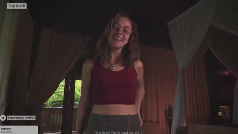 Snapshot of ohmymojo chatting on March 1, 2026, 8:05 am Mo online show from March 1, 2026, 8:05 am