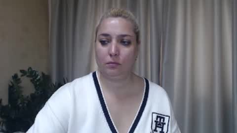 Iren online show from September 26, 2025, 7:12 am