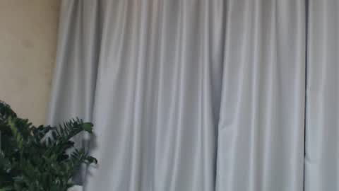 Mari online show from September 14, 2025, 2:16 pm