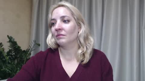 Mari online show from October 10, 2025, 3:22 pm