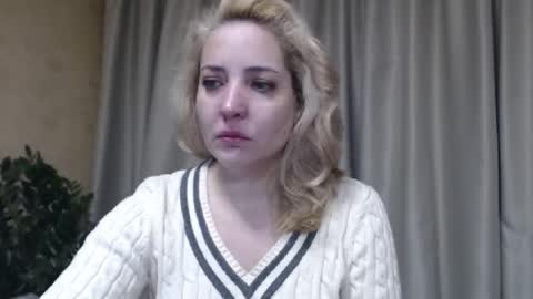 Snapshot of ohsweetmari chatting on February 4, 2026, 4:18 am Mari online show from February 4, 2026, 4:18 am