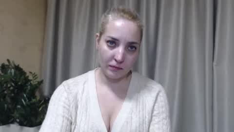 Snapshot of ohsweetmari chatting on February 20, 2026, 6:52 pm Mari online show from February 20, 2026, 6:52 pm