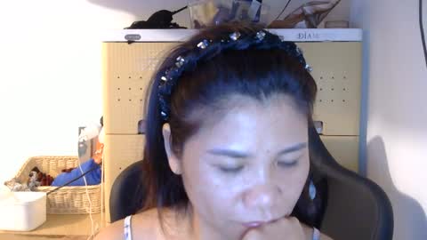 oinjer09 online show from June 7, 2026, 5:49 pm