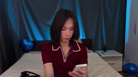 Ami online show from November 9, 2025, 1:42 pm