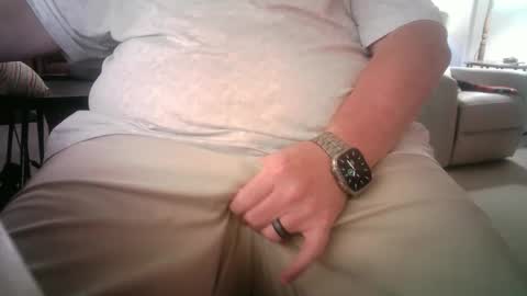 Snapshot of okiehard1 chatting on October 6, 2025, 6:27 pm okiehard1 online show from October 6, 2025, 6:27 pm