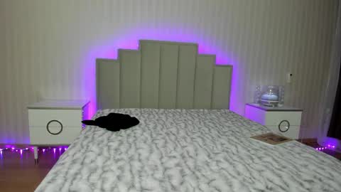            Welcome to my fans page  online show from January 28, 2025, 9:19 pm