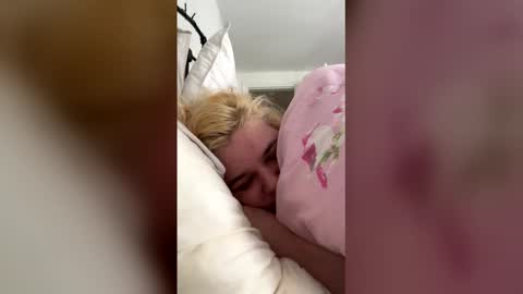 Snapshot of ola24567 chatting on March 27, 2026, 10:15 am ola24567 online show from March 27, 2026, 10:15 am