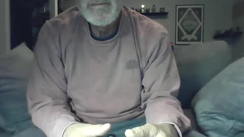 Snapshot of old_bald63 chatting on February 19, 2025, 10:45 am old_bald63 online show from February 19, 2025, 10:45 am