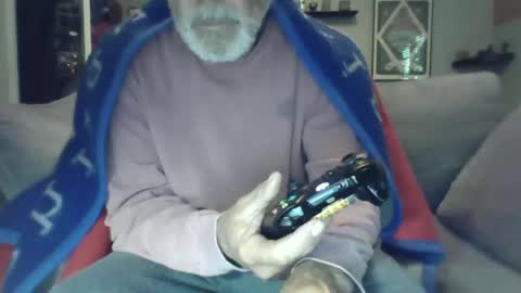Snapshot of old_bald63 chatting on October 25, 2025, 11:29 am old_bald63 online show from October 25, 2025, 11:29 am