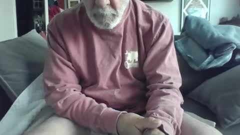 Snapshot of old_bald63 chatting on November 26, 2025, 8:21 pm old_bald63 online show from November 26, 2025, 8:21 pm