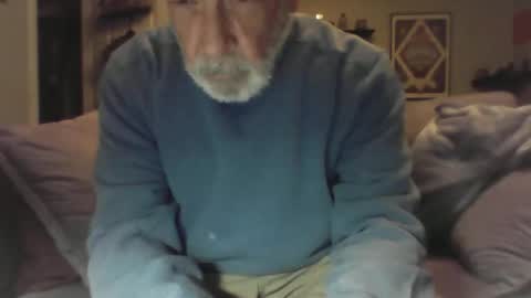 Snapshot of old_bald63 chatting on November 28, 2025, 9:45 am old_bald63 online show from November 28, 2025, 9:45 am