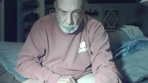 Snapshot of old_bald63 chatting on November 29, 2025, 12:57 am old_bald63 online show from November 29, 2025, 12:57 am