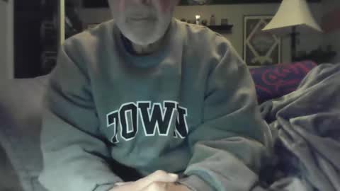 Snapshot of old_bald63 chatting on February 8, 2026, 9:23 am old_bald63 online show from February 8, 2026, 9:23 am